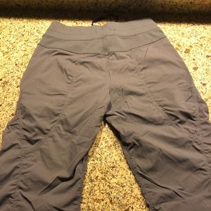 Lululemon crop Studio pants